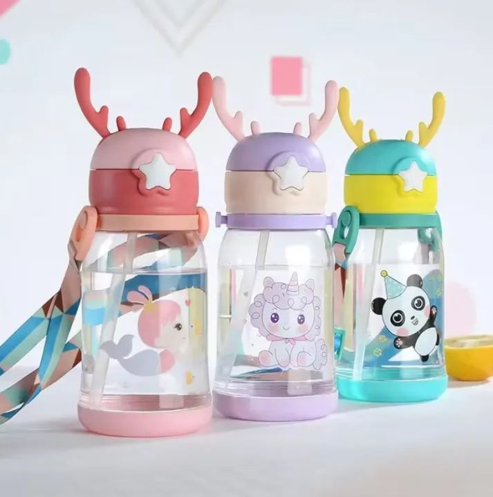 600ML Imported Quality Kids Sipper Bottle with Straw Strap And Stricker Horn Design Plastic Bottle Leakproof Sipper Bottle For Boy Girl Kids
